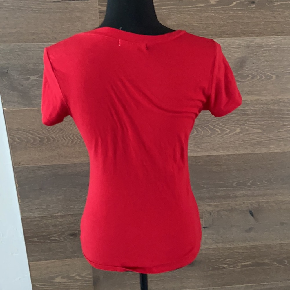Active basic red tee - Picture 2 of 3